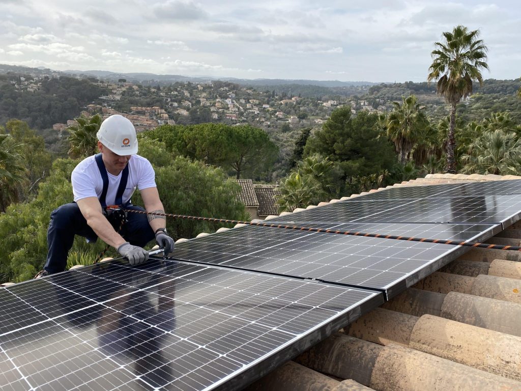 découvrez notre comparatif des installateurs photovoltaïques pour choisir le meilleur professionnel pour votre projet d'énergie solaire. analyse des prix, des services et des avis clients pour vous accompagner dans votre transition énergétique.